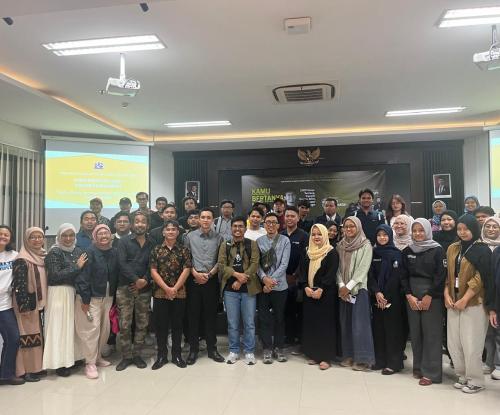 Dokumentasi ICW: Foto bersama saat kegiatan