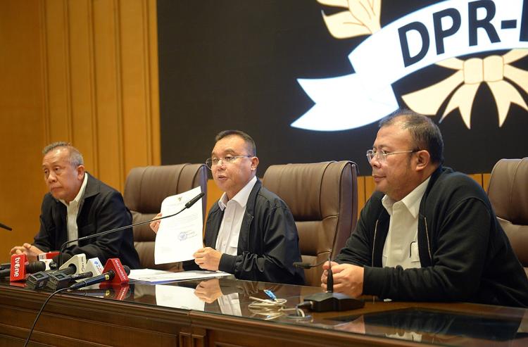 Konferensi pers DPR RI dalam rangka menjawab tuntutan 17+8. (BeritaNasional/Elvis)