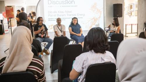 Diskusi "Korupsi Iklim di balik Kilau Nikel"